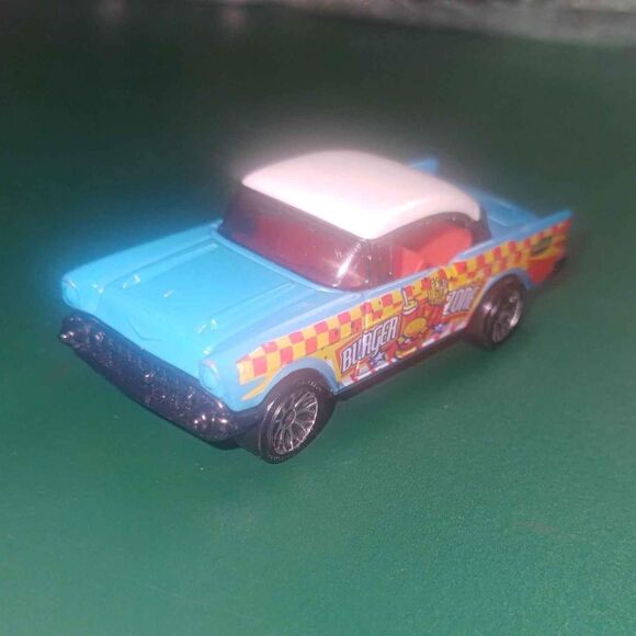 Matchbox 1997 Burger Zone 1957 Chevy Bel Air - Picture 1 of 10